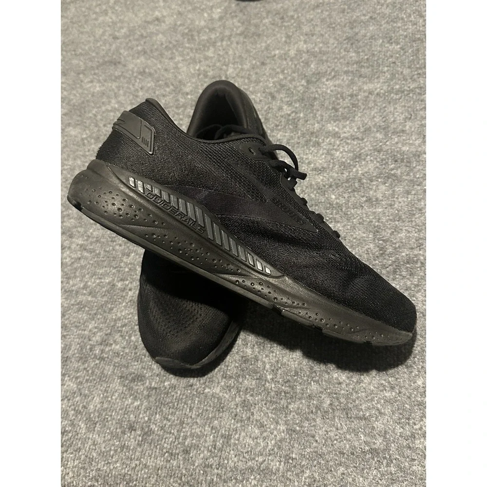Brooks Beast GTS 24 Men's 13 2E Wide Black Running Walking Shoes EUC